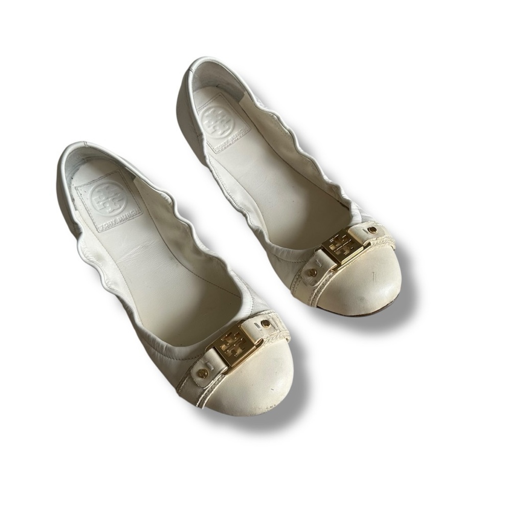 Tory Burch Ambrose Ballet Flats Beige Leather Logo Toe Size 8.5